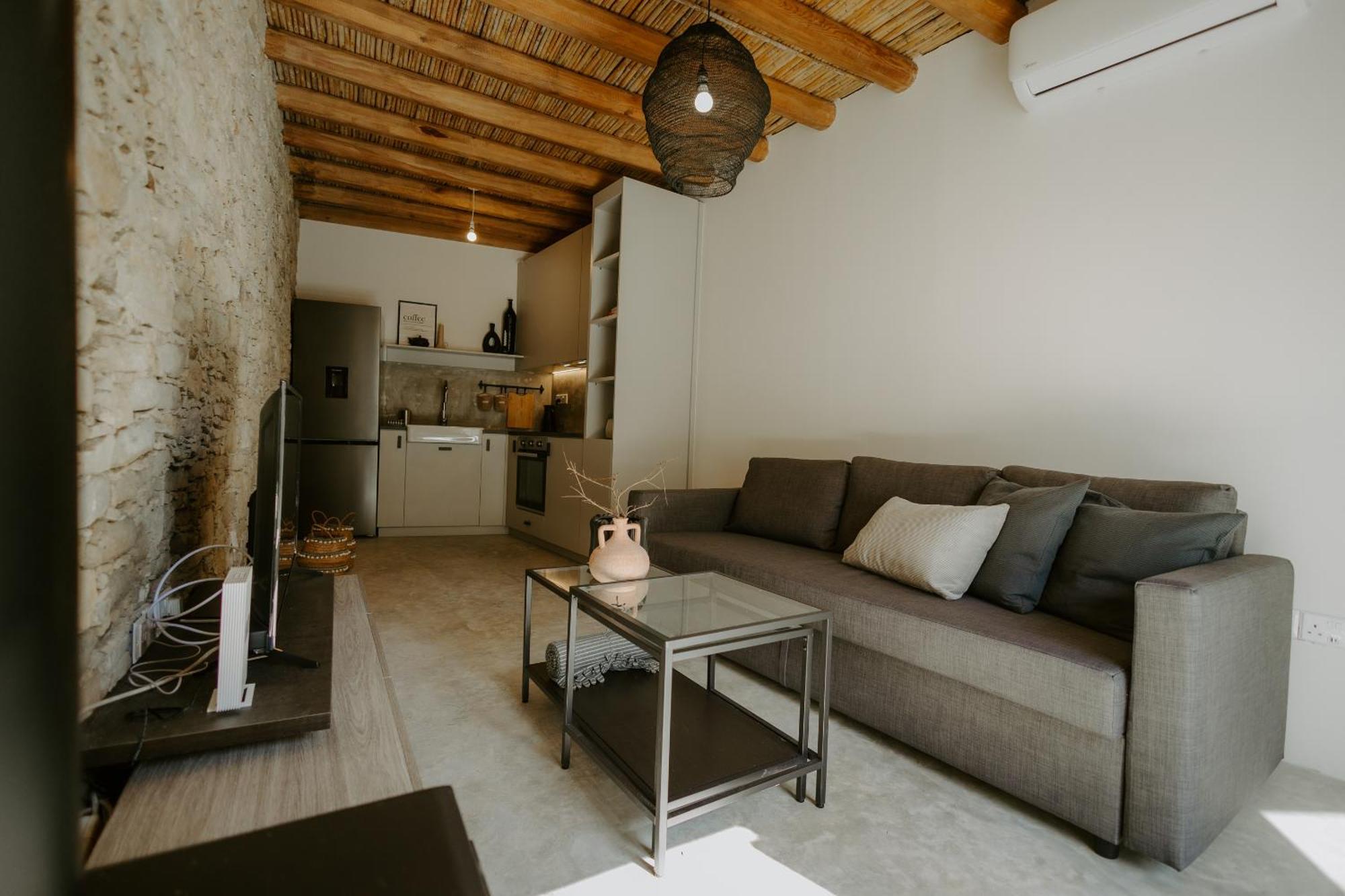 Smaragda'S Guest Rooms Limasol Buitenkant foto